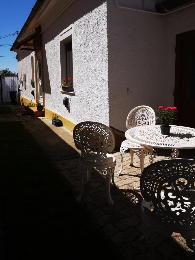 Lehel Apartman Keszthely Exteriör bild